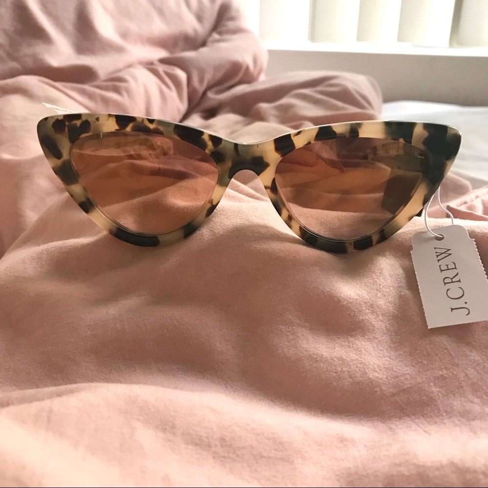 Bungalow Cat Eye Sunglasses NWT